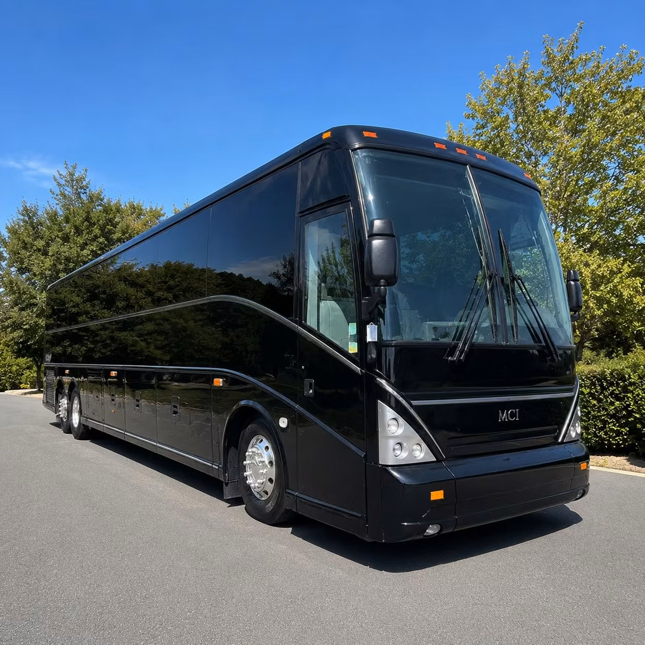 construction and worksite shuttle services in the greater roseville area