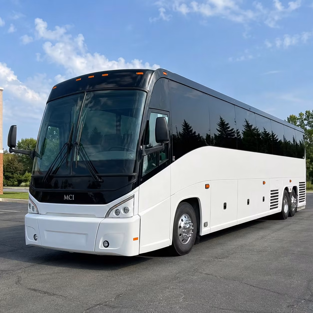 multi day charter bus rentals for roseville groups with big itineraries