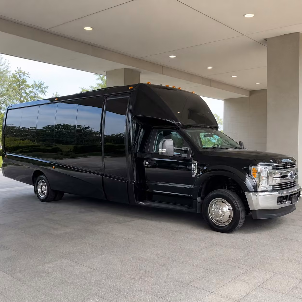 roseville prom party buses that set the tone before you even arrive